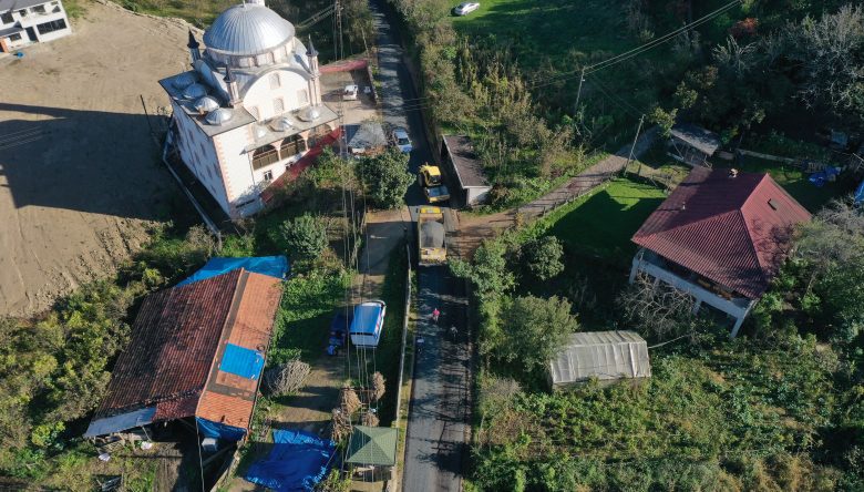 ÇAMAŞ SÖKEN YOLU ARTIK ASFALT