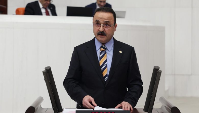 ŞANLITÜRK, ESNAF İÇİN VERGİ DÜZENLEMESİNE DİKKAT ÇEKTİ