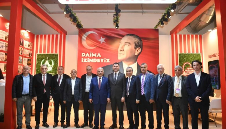 ALTINORDU BELEDİYESİ’NİN STANDINA YOĞUN İLGİ