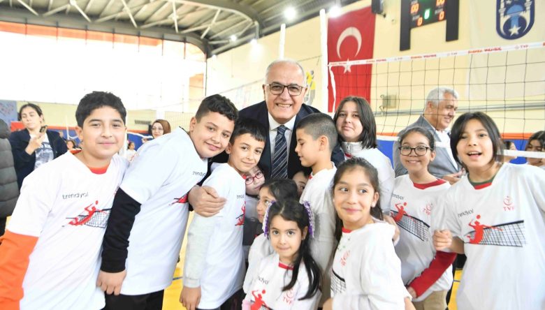  “FABRİKA VOLEYBOL”47.OKULU AÇILDI