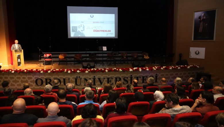 ODÜ’DE “24 KASIM ÖĞRETMENLER GÜNÜ” KUTLANDI   