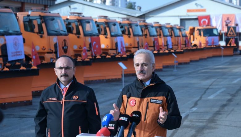 KAR MÜCADELESİNE 2,2 MİLYAR LİRALIK ARAÇ TAKVİYESİ   