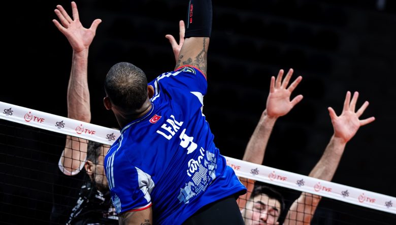 AKKUŞ, YENİLGİYE DOYMUYOR