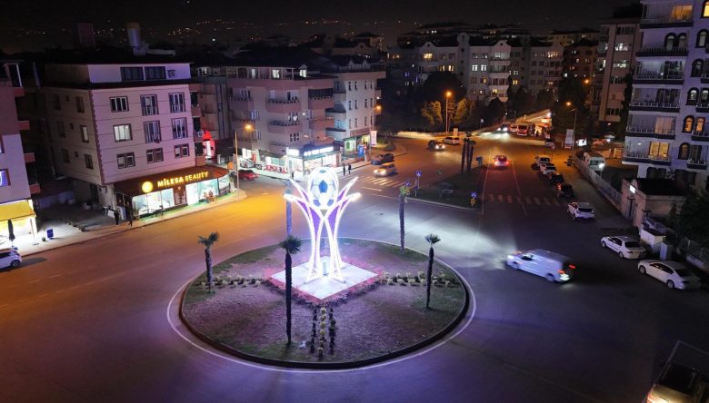 ORDU’NUN KAVŞAKLARINDA GÖRSEL ŞÖLEN