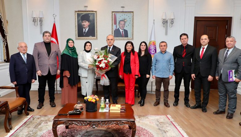 İL İNSAN HAKLARI KURULU ÜYELERİ, VALİ EROL’U ZİYARET ETTİ