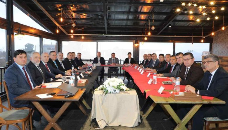 İLÇE MİLLÎ EĞİTİM MÜDÜRLERİ ÜNYE’DE TOPLANDI