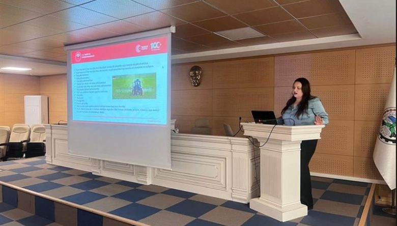 ZİRAAT MÜHENDİSLERİNE BİTKİ KORUMA EĞİTİMİ