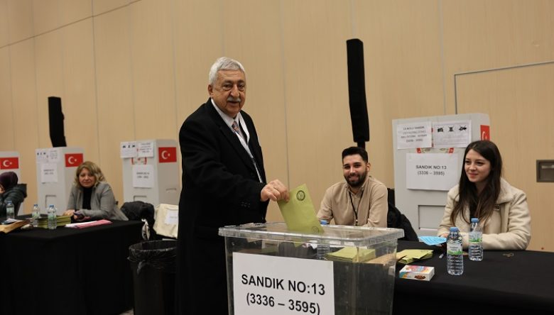 “ESNAF VE SANATKARIMIZ DA 7200 GÜNDE EMEKLİ OLACAK”   