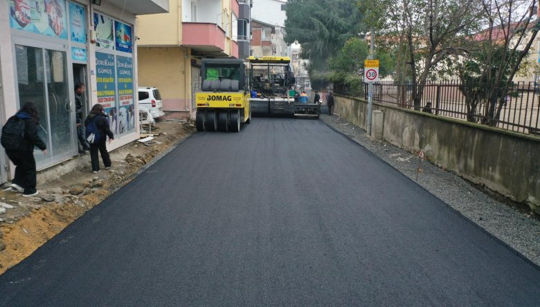 ÜNYE’DE EĞİTİME GİDEN YOLLAR ASFALTLANIYOR