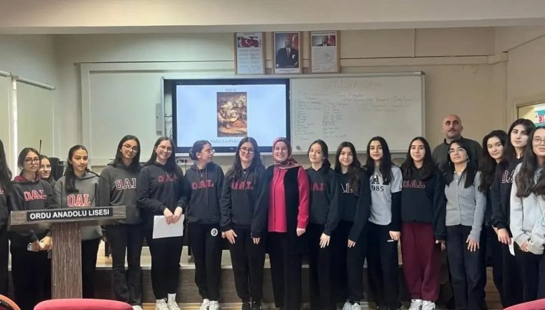 ORDU ANADOLU LİSESİNDE EDEBİYAT RÜZGÂRI   