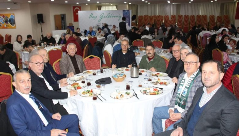 GÜLYALI HEMŞEHRİLERİ İSTANBUL’DA KAHVALTIDA BULUŞTU