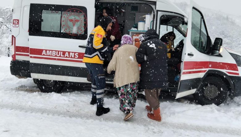 ORDU’DA KARLA MÜCADELE SÜRÜYOR