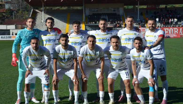 FATSA ZİRVEYE GÖZ KIRPIYOR