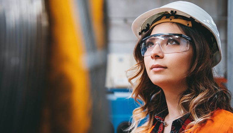 ODUN KESERKEN GÖZÜNÜZÜ KORUYUN   