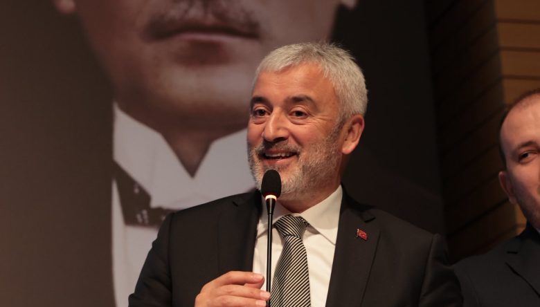 YILMAZ: DEVLET ARŞİVİNİ BABASININ SÖZÜYLE NAKAVT ETTİ
