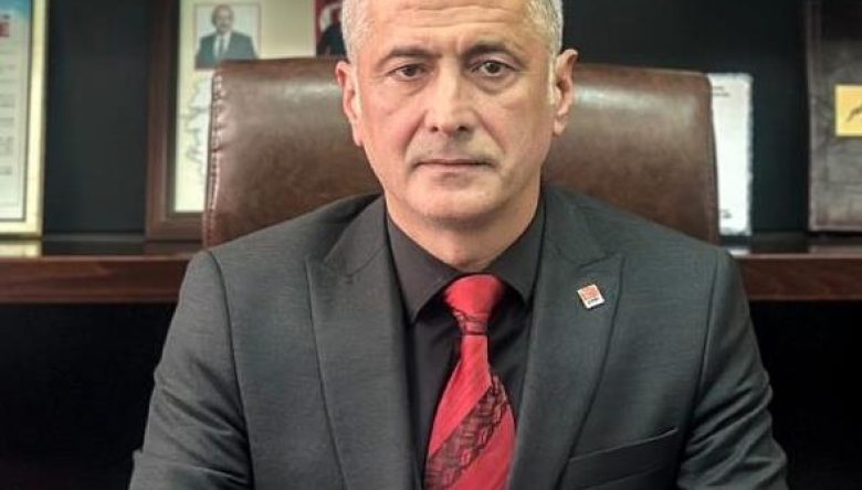 AKPINAR: BU ŞEHİR AÇ, SİZ TARİH MASALI ANLATIYORSUNUZ!