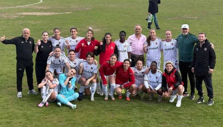 ÜNYE KADIN SPOR ANTAL’YADA VURDU