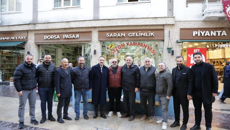 "MİLLETİMİZLE YAN YANA, OMUZ OMUZAYIZ"   