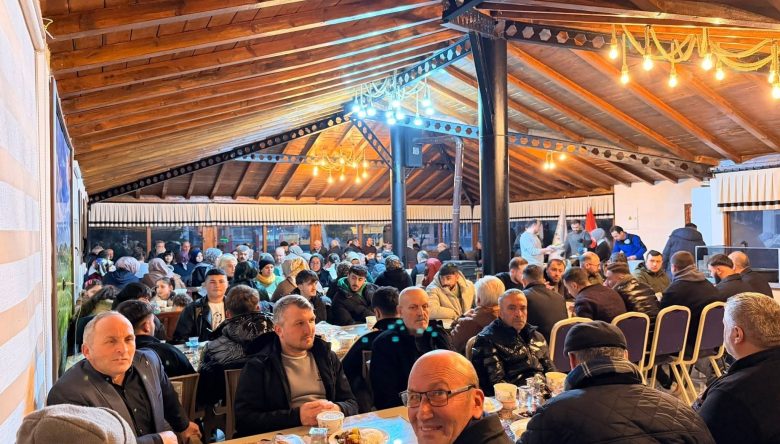 AK PARTİ AYBASTI İLÇE TEŞKİLATI İFTAR SOFRASINDA BULUŞTU