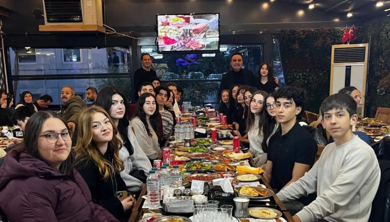 ANADOLU GELECEĞE IŞIK TUTUYOR!