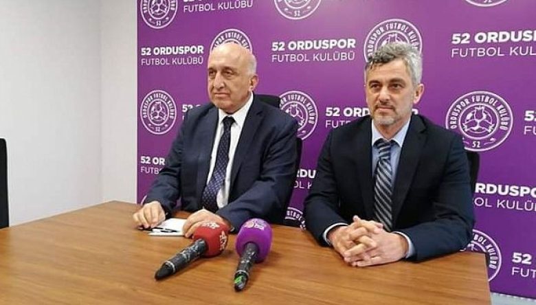 BAYRAKTAR İLE YOLLAR AYRILDI