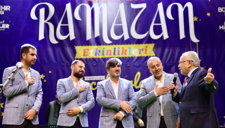 OKSM’DE DUYGU DOLU GECE