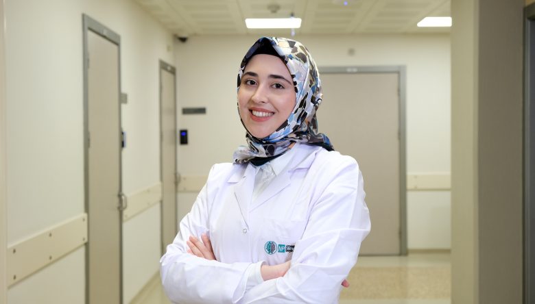 MAVİ IŞIK GENÇ BEYİNLERİ DAHA ÇOK ETKİLİYOR!