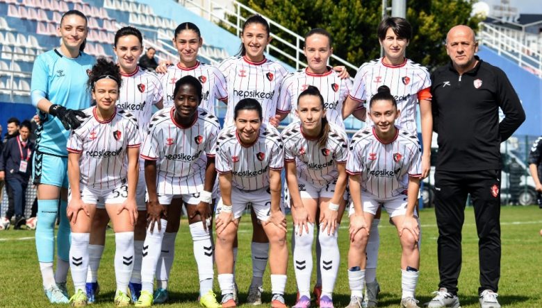 ÜNYE KADIN SPOR BOŞ DÖNDÜ