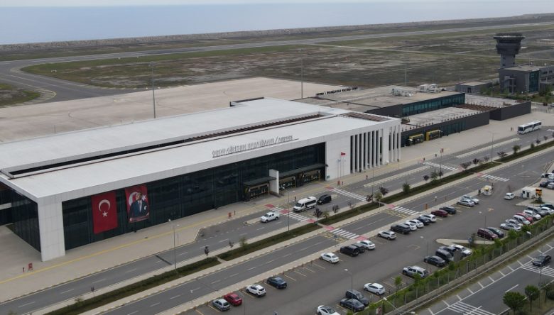 HAVALİMANINDA ŞUBAT YOĞUNLUĞU