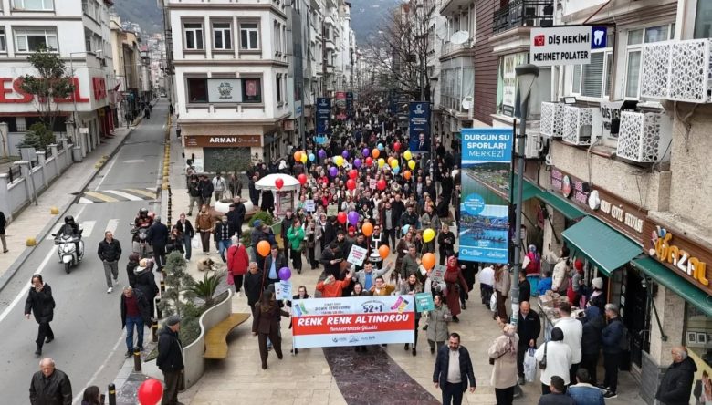 RENKLERİMİZLE GÜZELİZ ETKİNLİĞİ BÜYÜK İLGİ GÖRDÜ