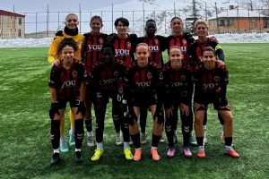 ÜNYE KADIN SPOR HAKKARİ’DE VURDU