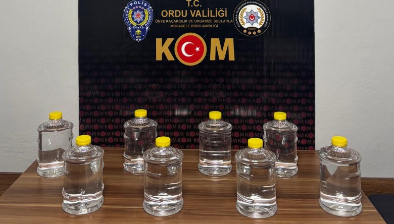 KAÇAK ÜRÜN DEPOSUNA BASKIN