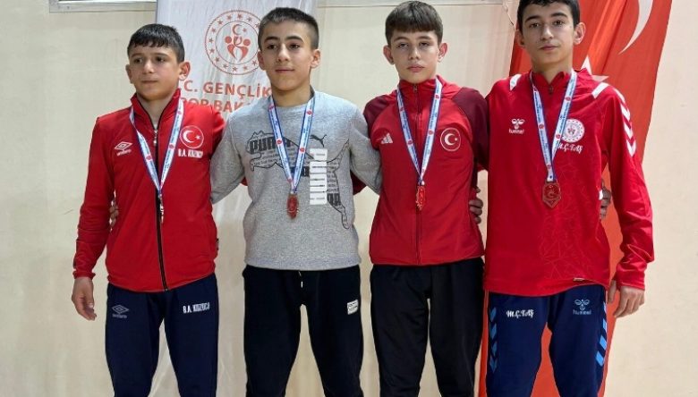 ORDULU GENÇLER MİNDERE DAMGA VURDU