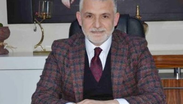 BIÇAK KEMİĞE DAYANDI!