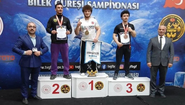 BİLEK GÜREŞİ’NDE MADALYA YAĞMURU