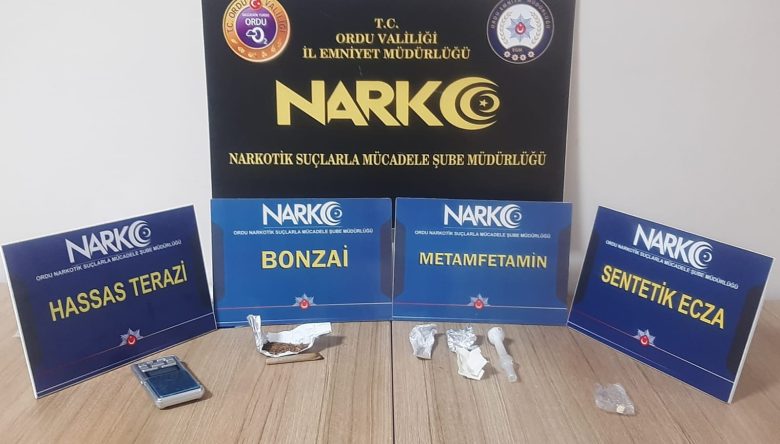 30 OPERASYON, 3 TUTUKLAMA