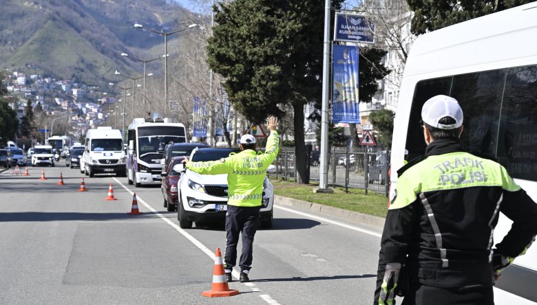 KURALLARA UYMAYANA CEZA YAĞDI