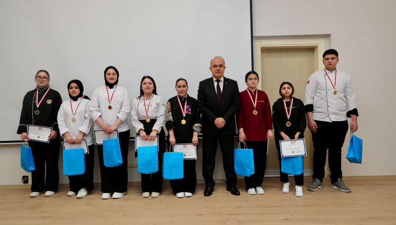 ŞEFLER YARIŞTI, LEZZETLER ÖDÜLLENDİRİLDİ