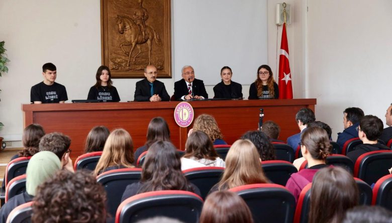 BAŞKAN GÜLER’DEN GENÇLERE ALTIN DEĞERİNDE TAVSİYELER   