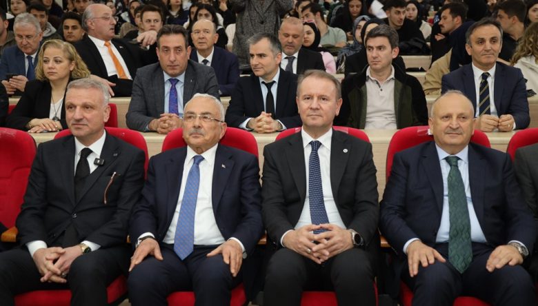 ODÜ’DE STRATEJİK İLETİŞİM VE DEZENFORMASYON ZİRVESİ