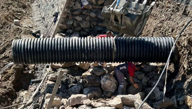 "TAŞLIÇAY VE ÇEVRESİ HİZMETLE GÜÇLENİYOR!"