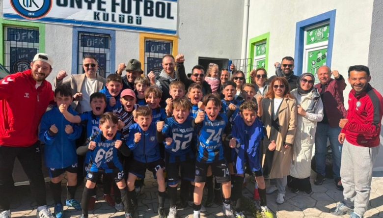 PLAY-OFF BİLETLERİNİ KAPTILAR