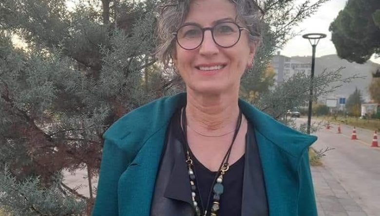 NİGAR AYDIN BAĞDATLIOĞLU EMEKLİYE AYRILIYOR
