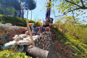 FATSA’DA KIRSAL ALTYAPI ATAĞI SÜRÜYOR
