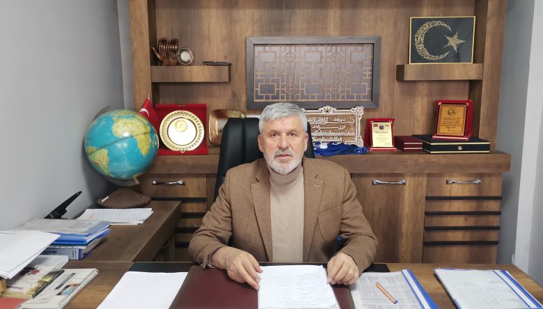 "DAYANIŞMA VE FEDAKARLIK TOPLUMUN TEMELİDİR"