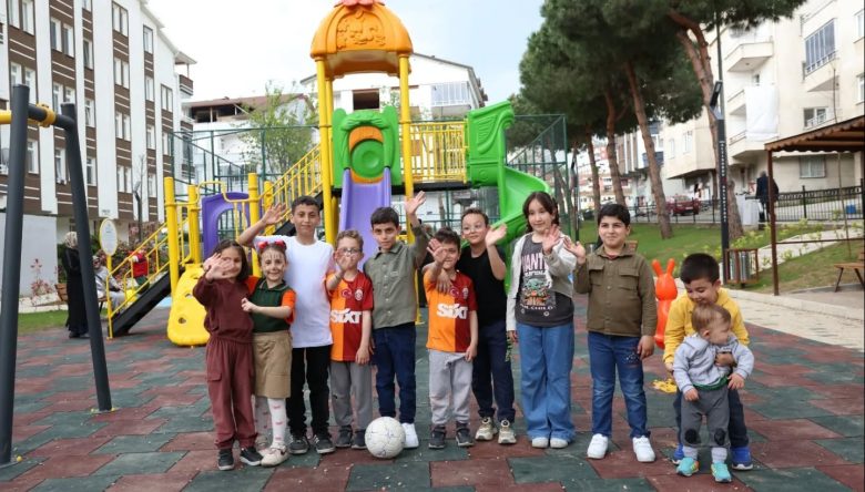 ÇOCUKLAR İÇİN GÜVENLİ PARK
