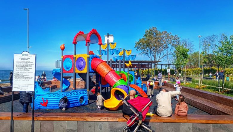ÜNYELİLER HAFTA SONUNU BATIPARK’TA GEÇİRDİ