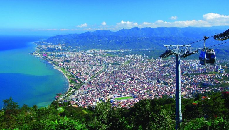       ÜNİVERSİTE MEZUNU SAYISI 100 BİNİ AŞTI