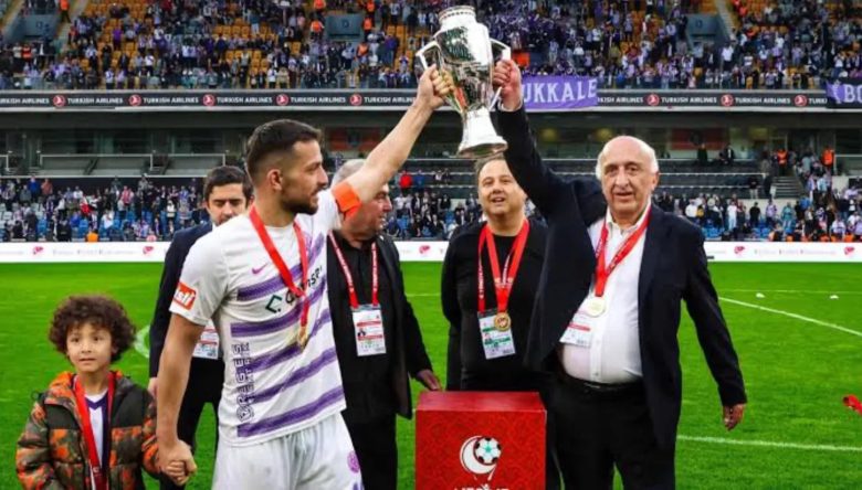   GEMİCİ İLE YOLLAR AYRILDI
