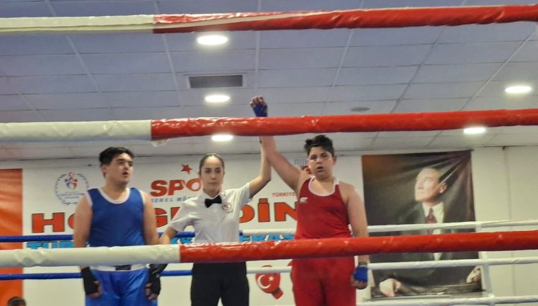 U15 BOKS ŞAMPİYONLARI BELLİ OLDU